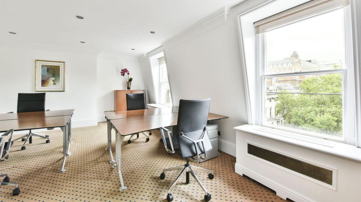 17 Cavendish Dedicated Desks Marylebone M