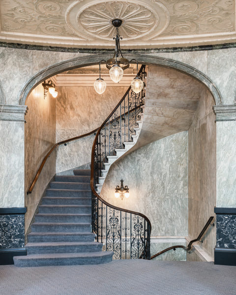 1 Cornhill Regal Staircase