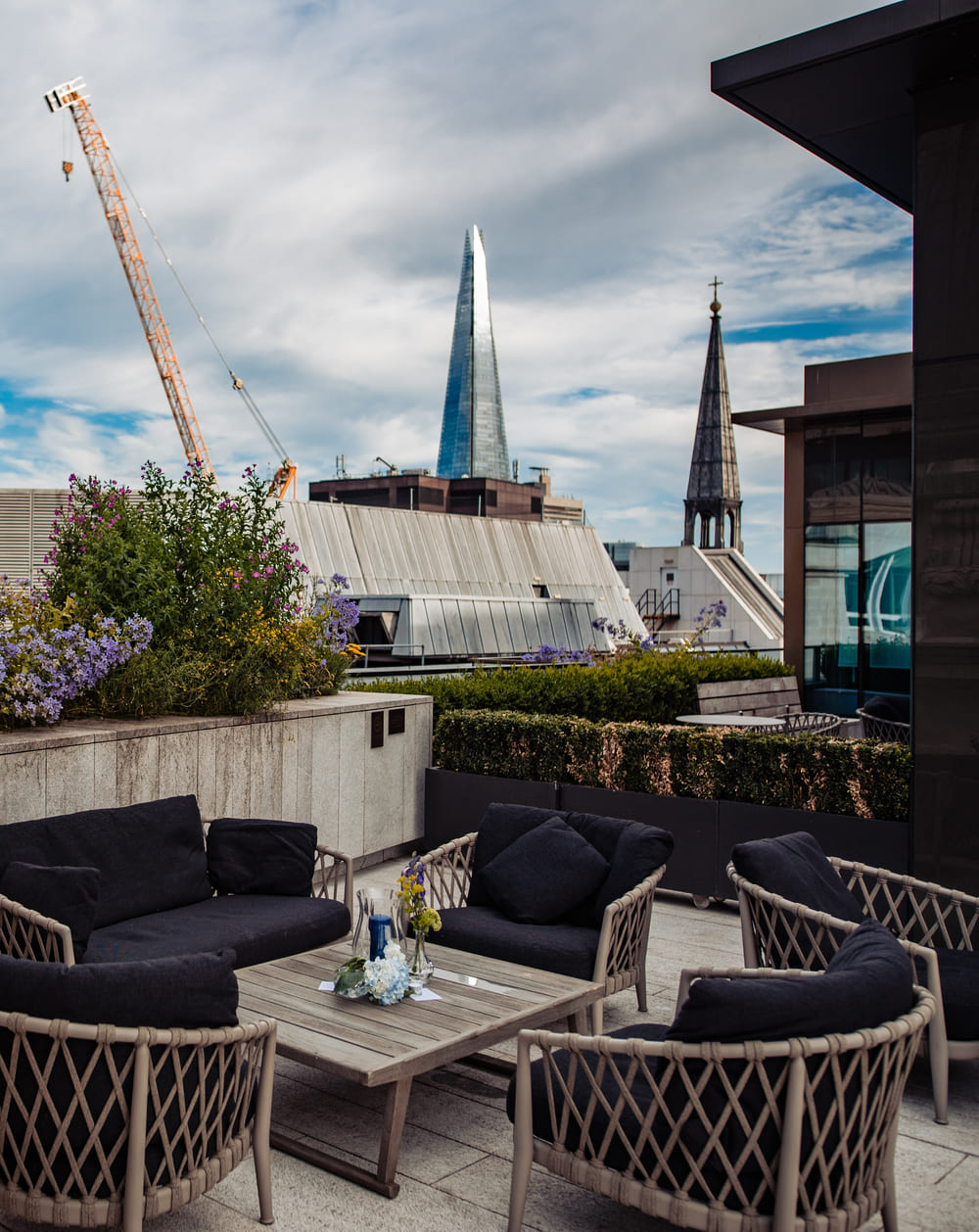 Outdoor seating with view of London skyline at 1 King William Street
